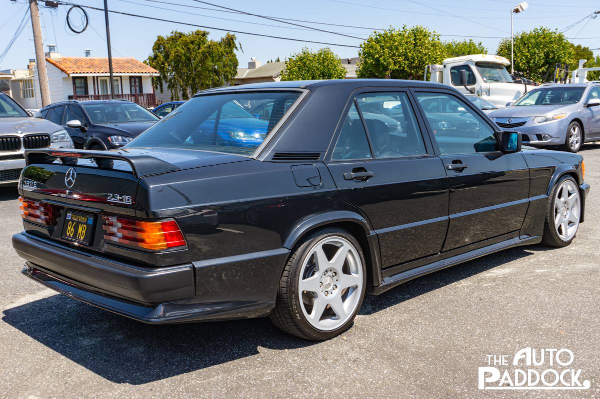 Mercedes-benz-benz-190-190e-1986-4