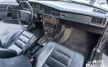 Mercedes-benz-benz-190-190e-1986-8