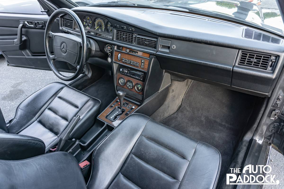 Mercedes-benz-benz-190-190e-1986-8