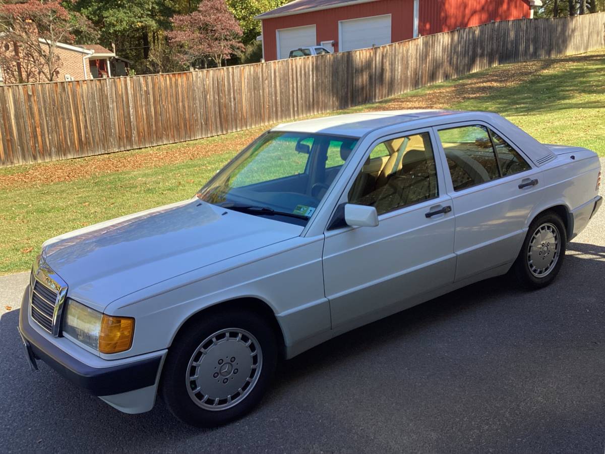 Mercedes-benz-benz-190-190e-2.6-1991-16