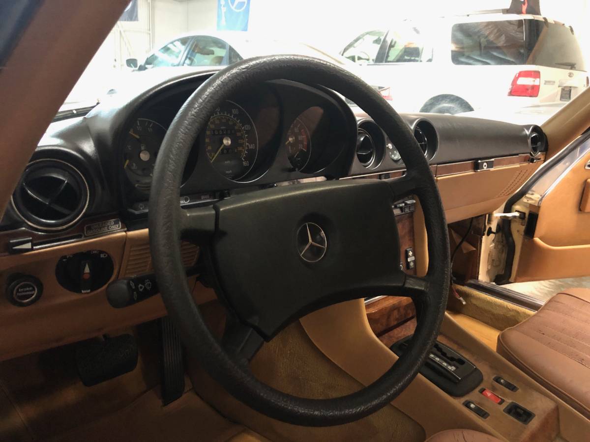 Mercedes-benz-benz-380-380sl-1984-14