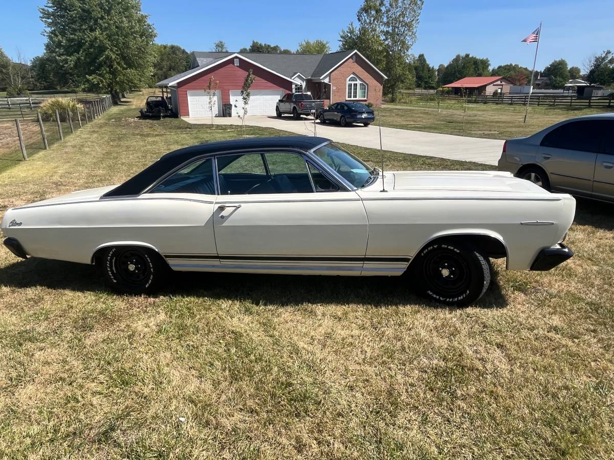 Mercury-Comet-1966-4