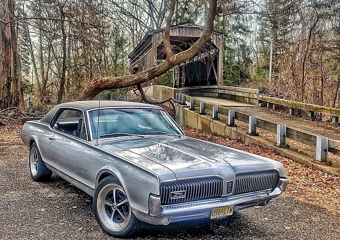 Mercury-Cougar-Coupe-1967-12