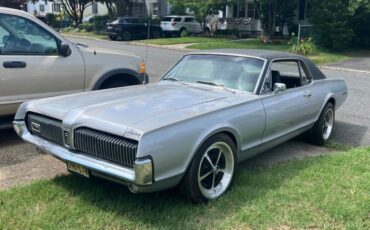 Mercury-Cougar-Coupe-1967-3