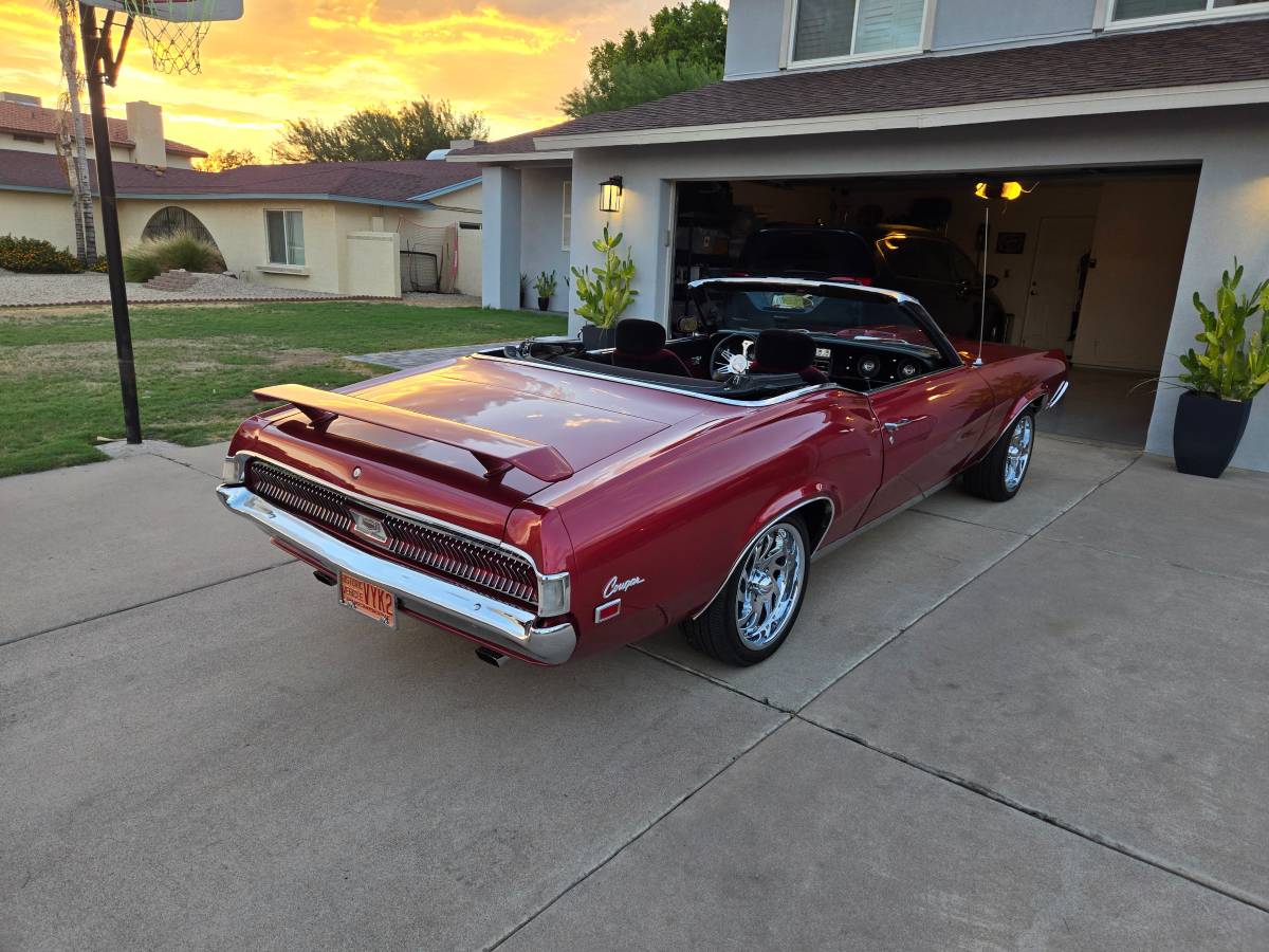 Mercury-Cougar-xr7-1969-6