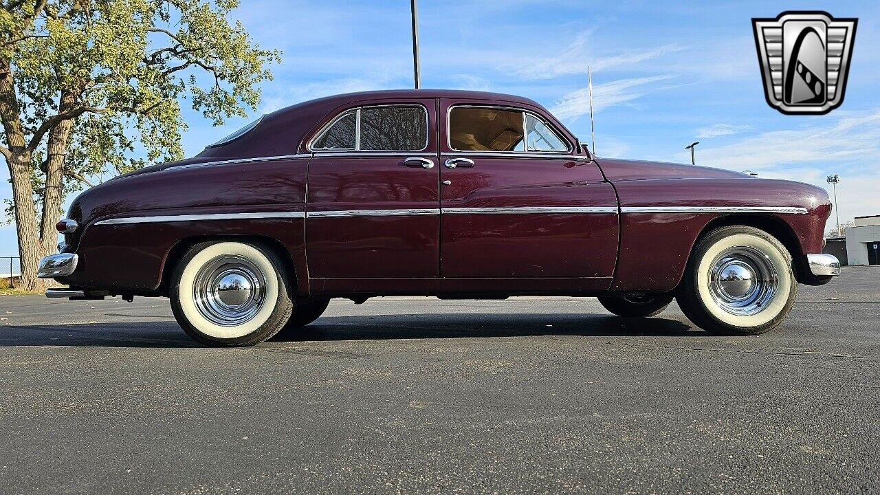 Mercury-Eight-1949-7