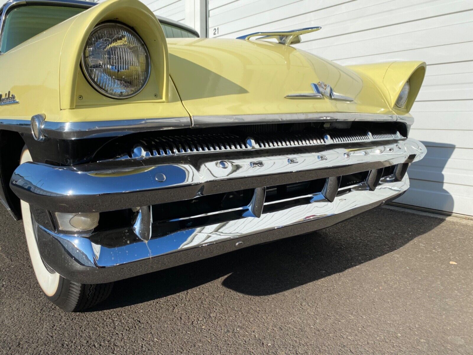 Mercury-Montclair-Coupe-1956-15