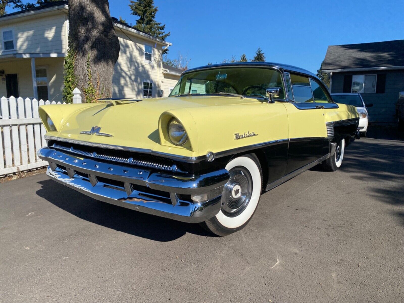 Mercury-Montclair-Coupe-1956-29