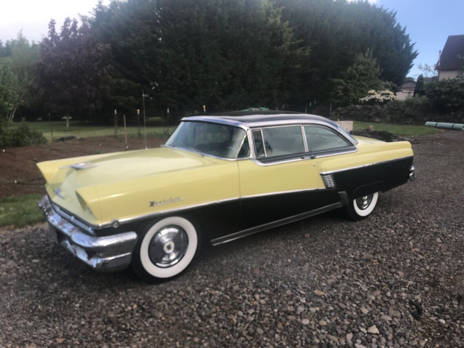 Mercury-Montclair-Coupe-1956-5