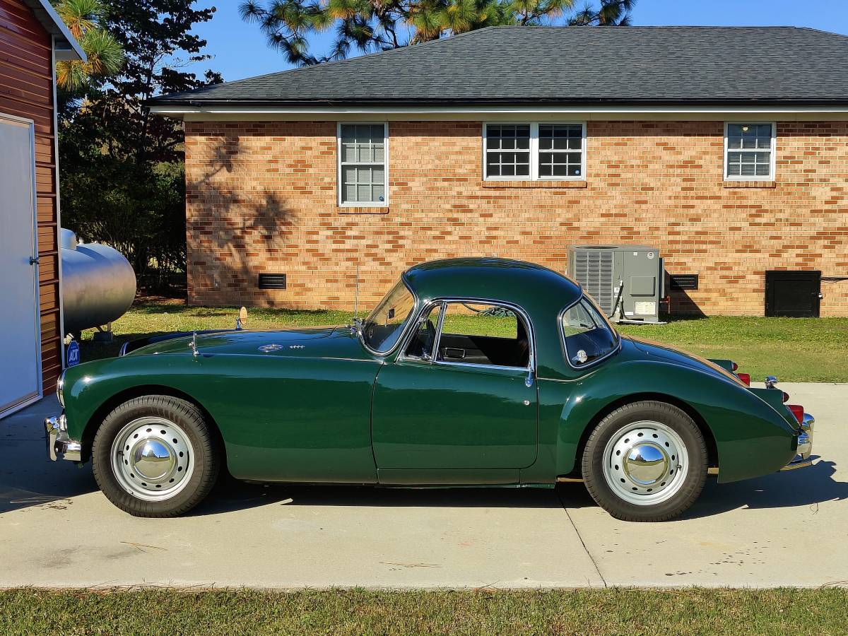 Mg-Mga-1600-coupe-1960-3