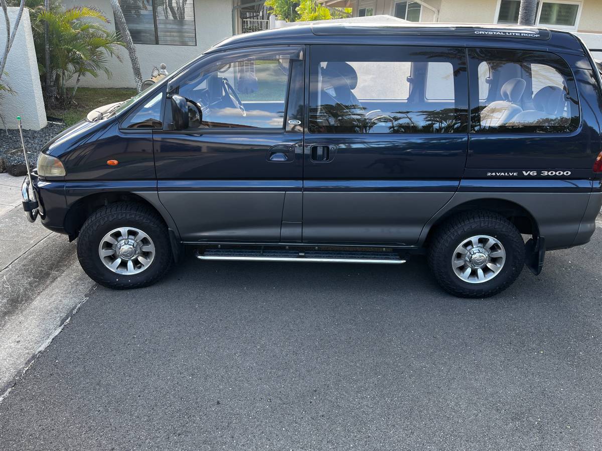 Mitsubishi-Delica-l400-1994-2