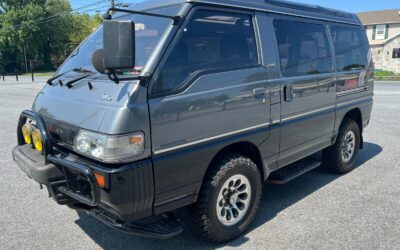 Mitsubishi Fuso Delica L300 Crystal Lite 4wd 1990