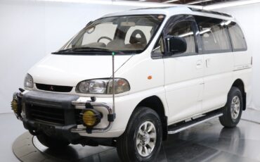 Mitsubishi-Fuso-Delica-Van-1994-1