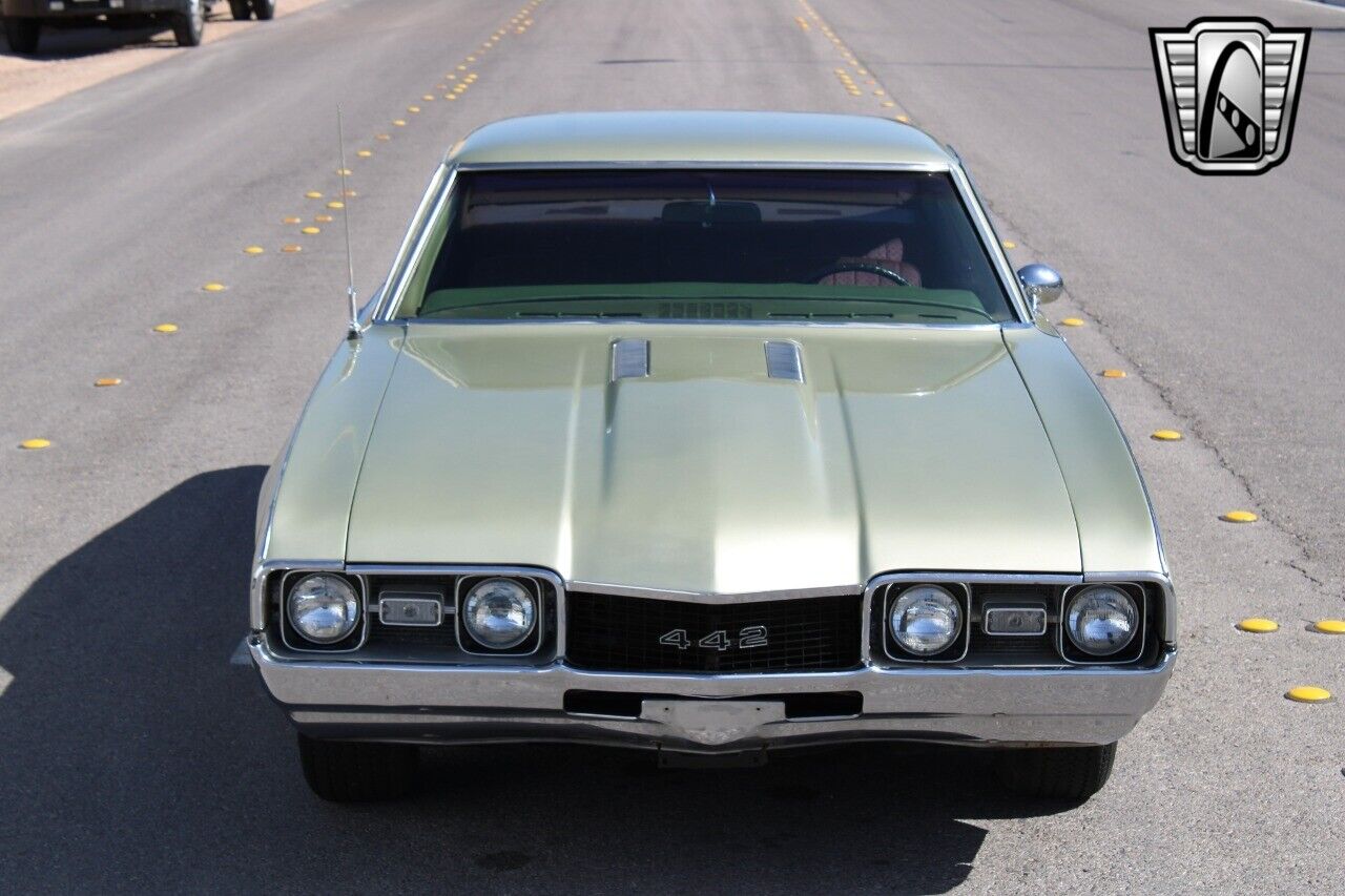 Oldsmobile-442-1968-3