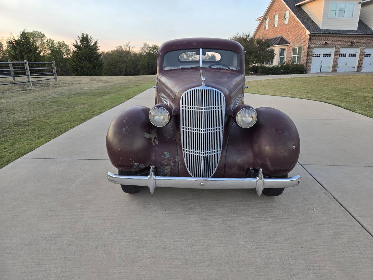 Oldsmobile-Coupe-1935-3