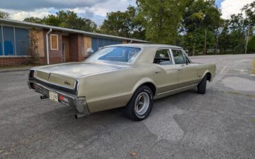 Oldsmobile-Cutlass-1967-1