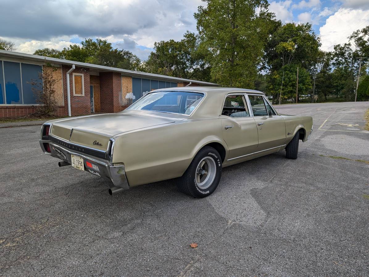 Oldsmobile-Cutlass-1967-1