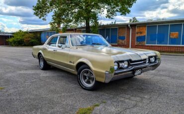 Oldsmobile-Cutlass-1967