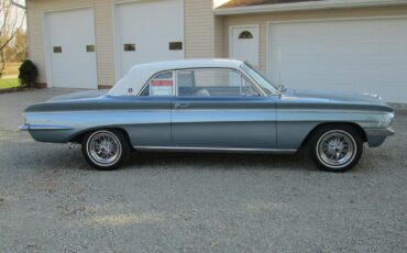 Oldsmobile-Cutlass-Coupe-1962-4