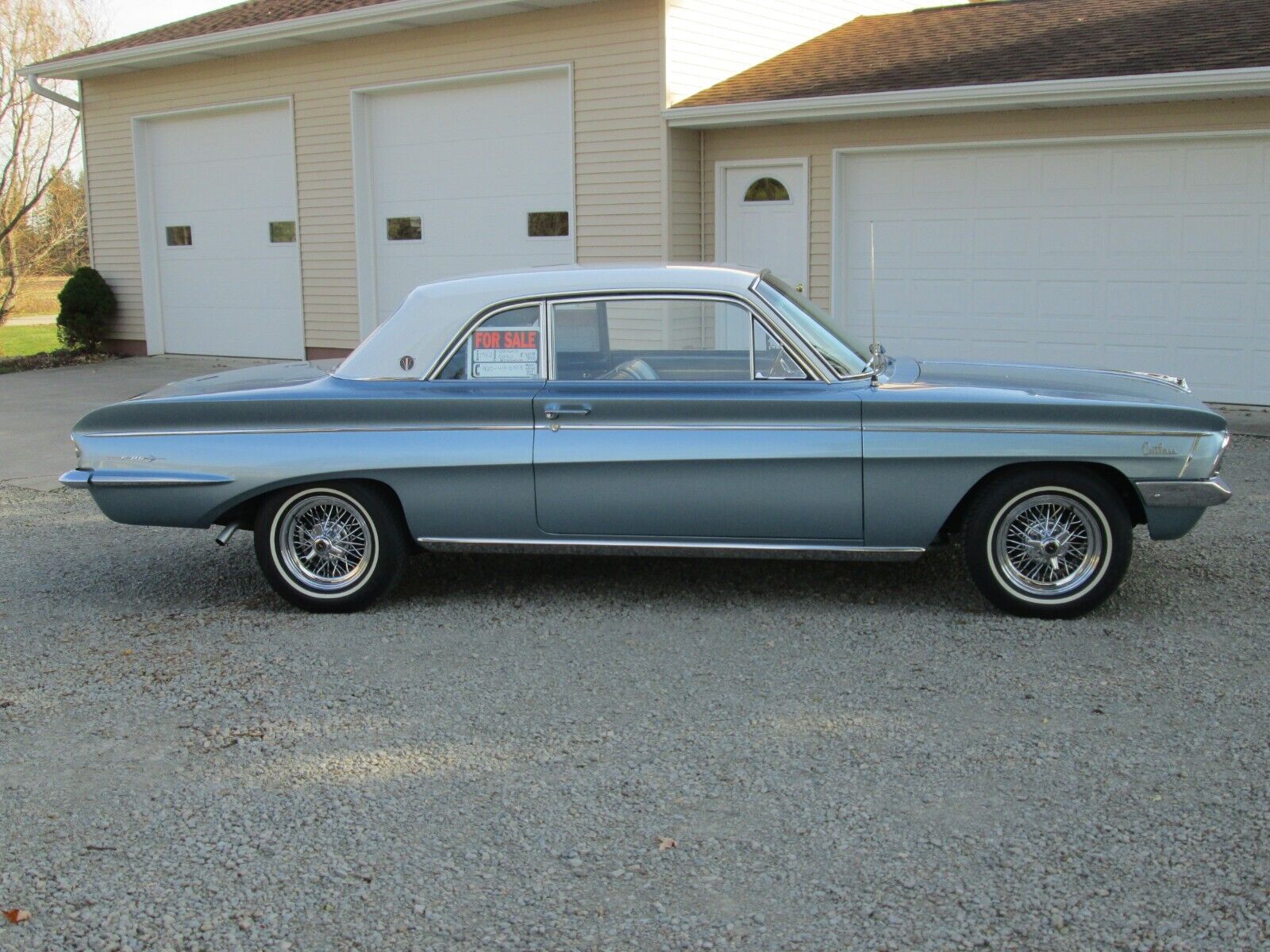 Oldsmobile-Cutlass-Coupe-1962-4