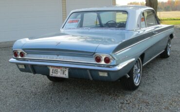 Oldsmobile-Cutlass-Coupe-1962-6