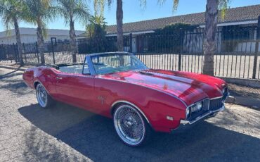 Oldsmobile-Cutlass-convertible-1968-1