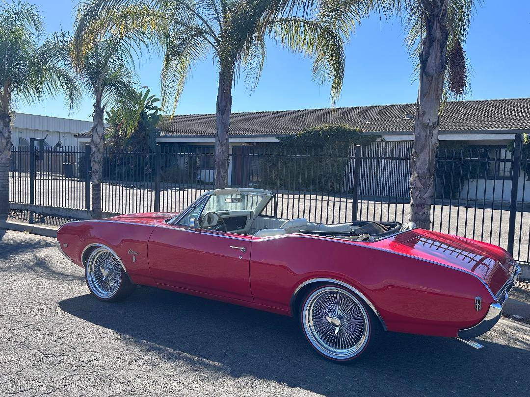 Oldsmobile-Cutlass-convertible-1968-2