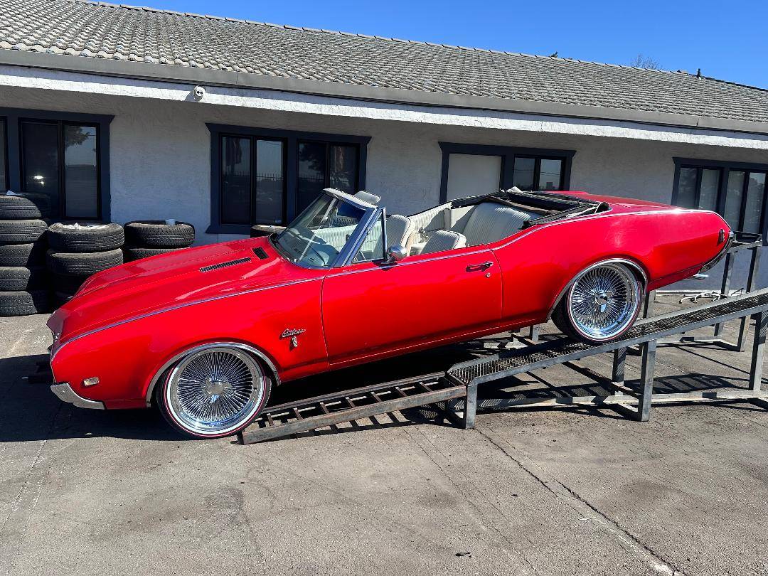 Oldsmobile-Cutlass-convertible-1968-3