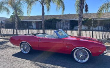 Oldsmobile-Cutlass-convertible-1968