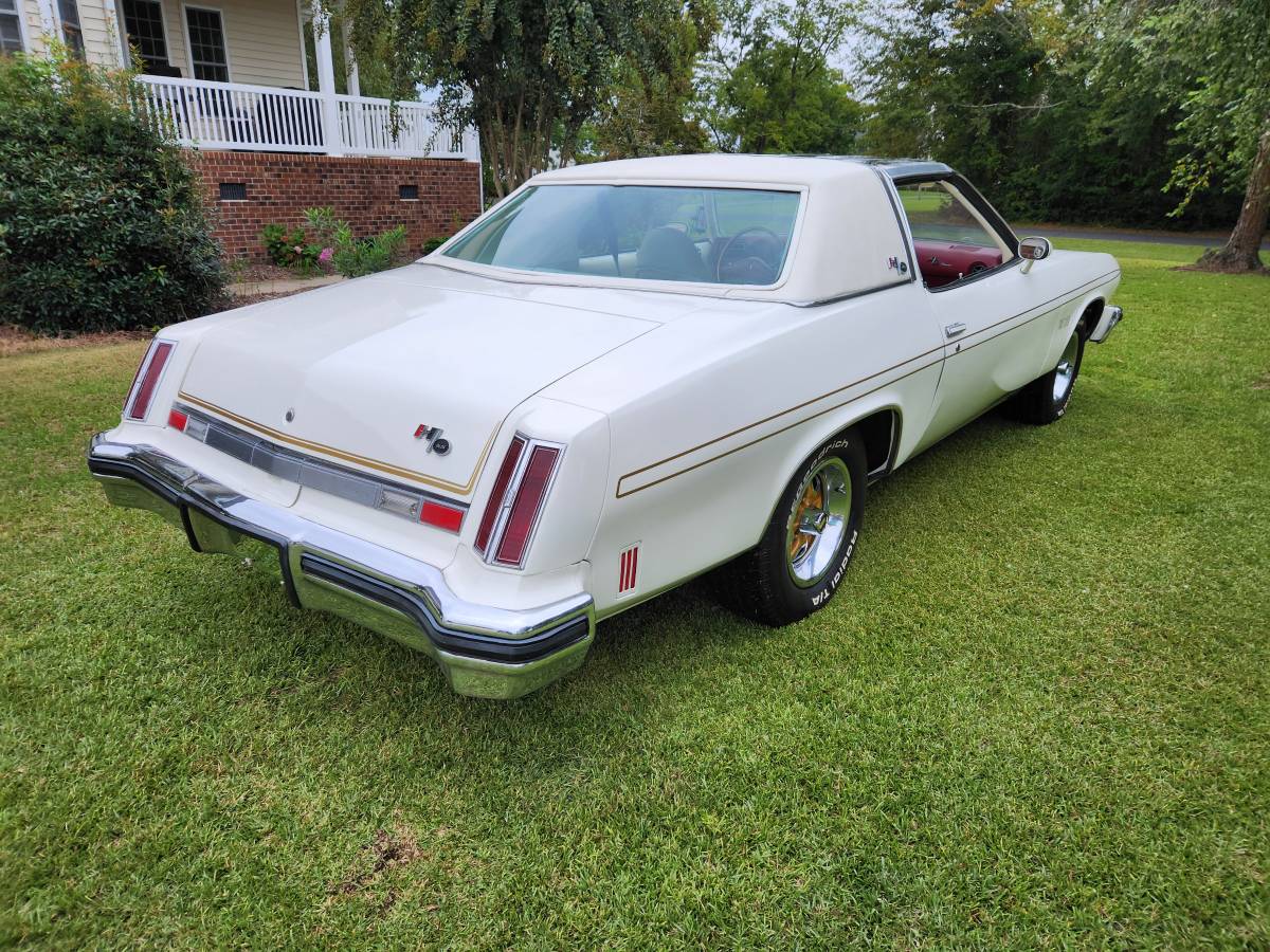 Oldsmobile-Cutlass-hurst-olds-1975-4