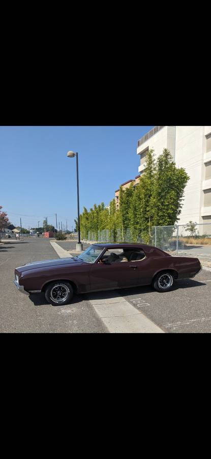 Oldsmobile-Cutlass-supreme-1970-2