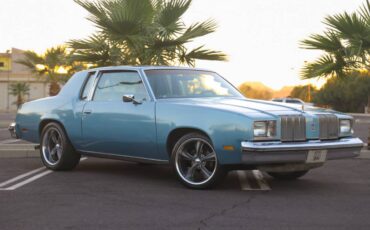 Oldsmobile-Cutlass-supreme-1979-2