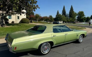 Oldsmobile-Delta-88-royale-1972-15