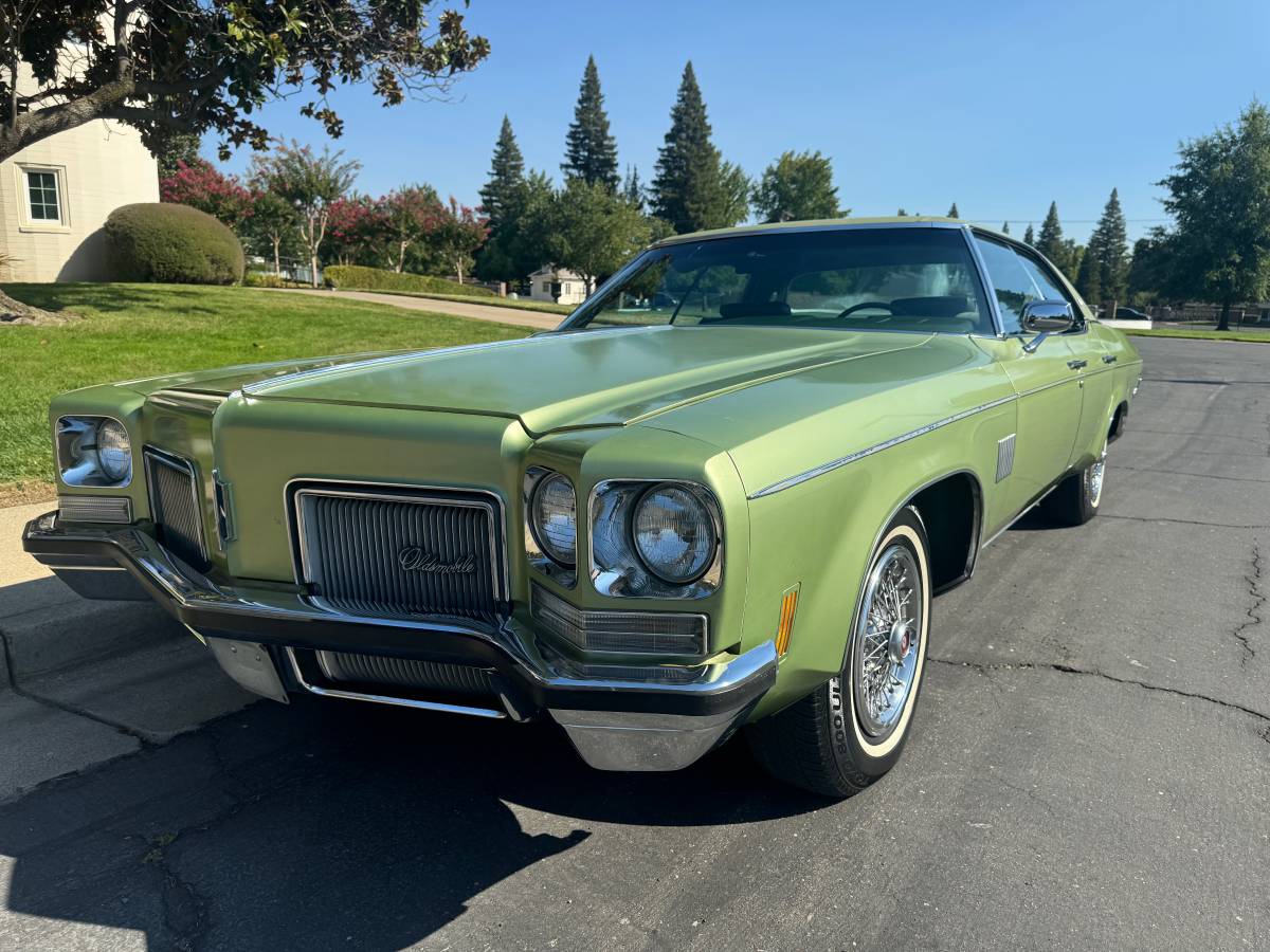 Oldsmobile-Delta-88-royale-1972-5