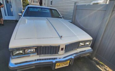 Oldsmobile-Delta-88-royale-1984-11