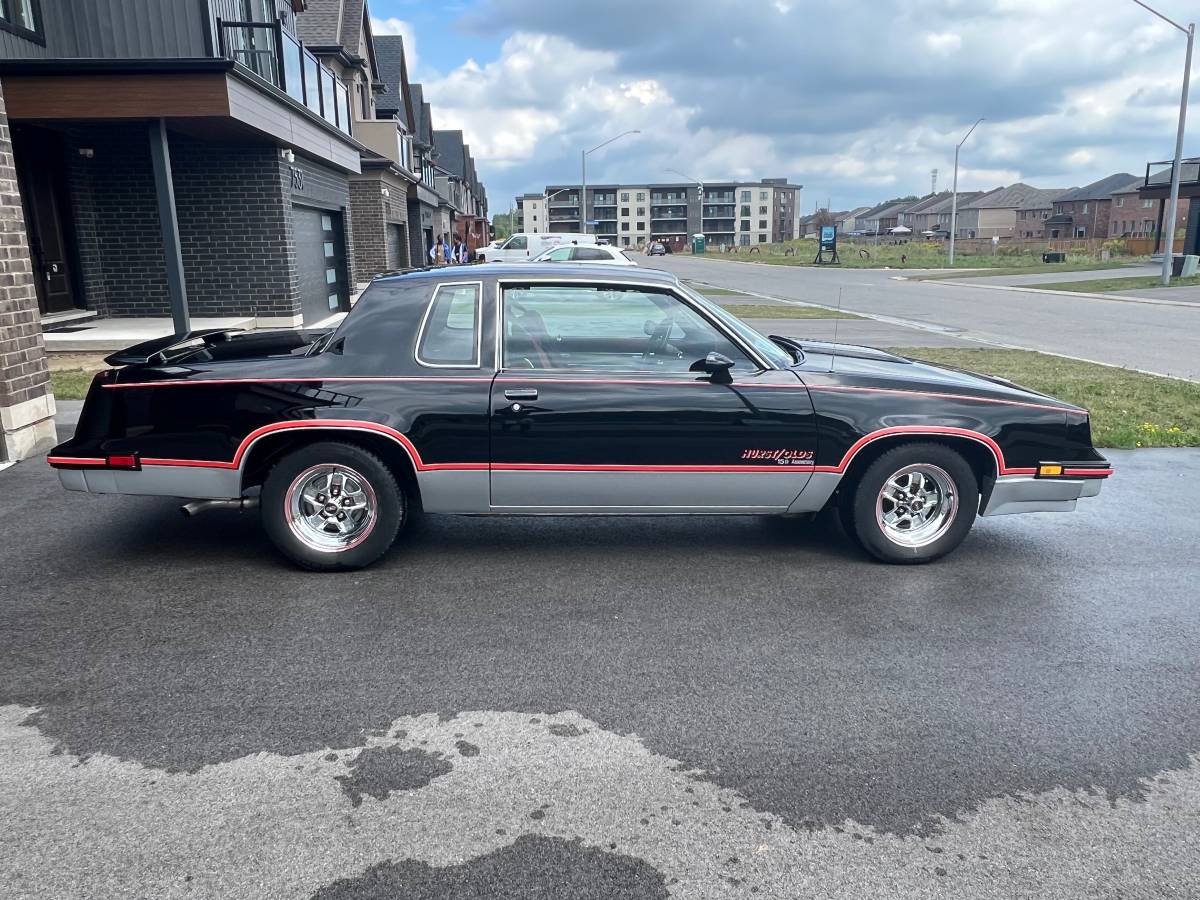 Oldsmobile-Hurst-1983-4