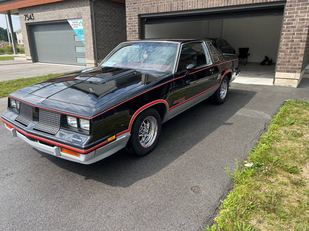 Oldsmobile-Hurst-1983-5