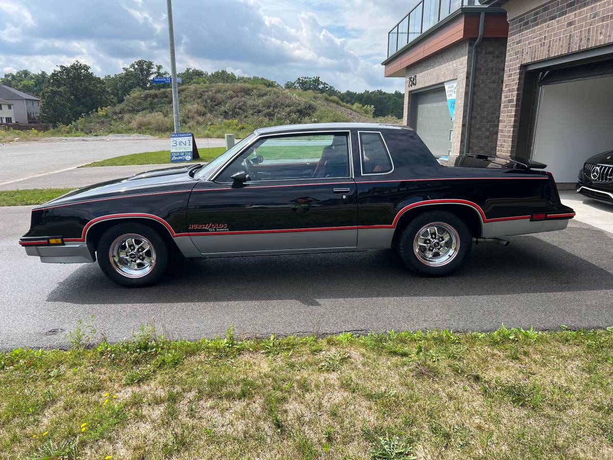 Oldsmobile-Hurst-1983-6