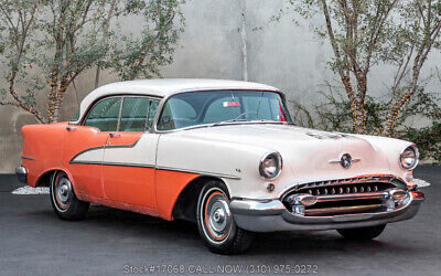 Oldsmobile Rocket 88 Holiday 1955