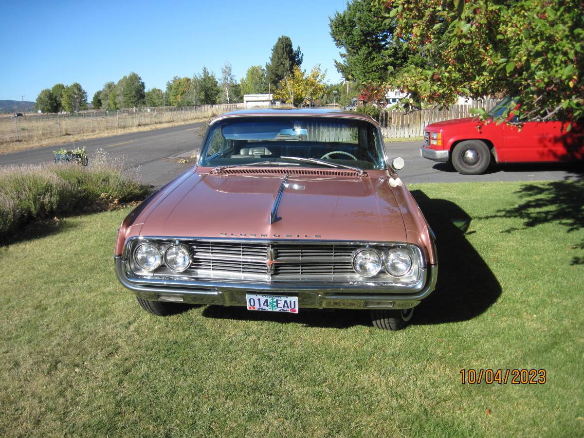 Oldsmobile-Starfire-1962-4