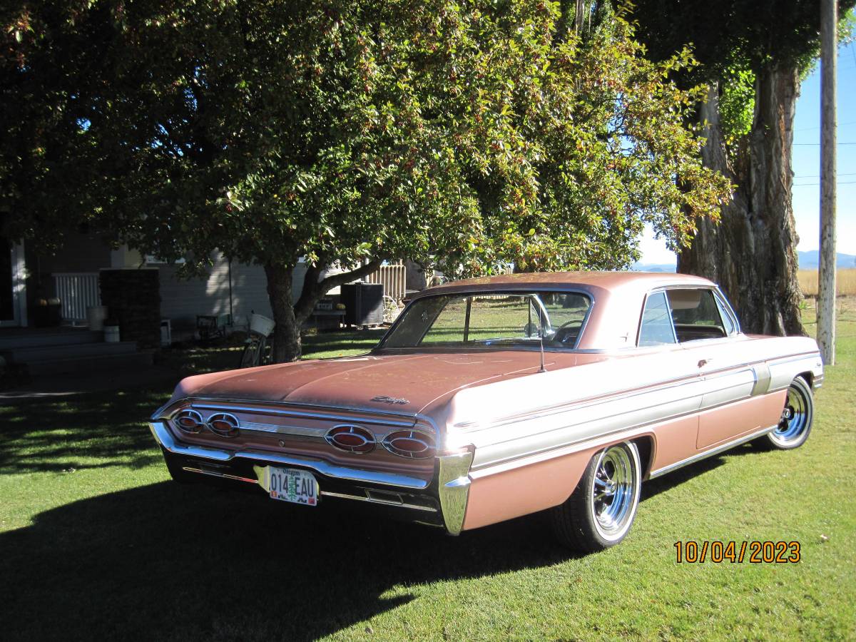 Oldsmobile-Starfire-1962-5