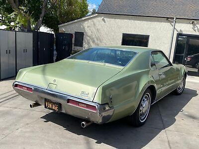 Oldsmobile-Toronado-Coupe-1969-7