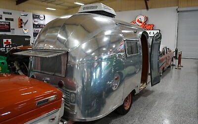 Airstream 1957