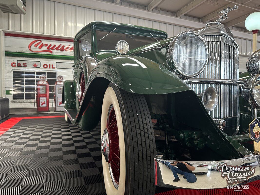 Packard-902-Straight-Eight-Coupe-1932-2