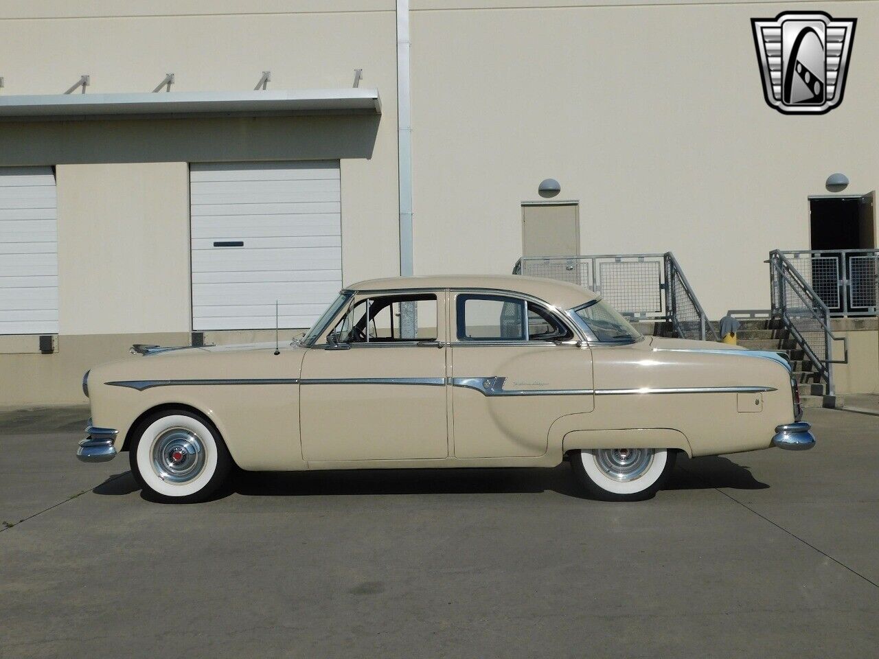 Packard-Clipper-1953-5