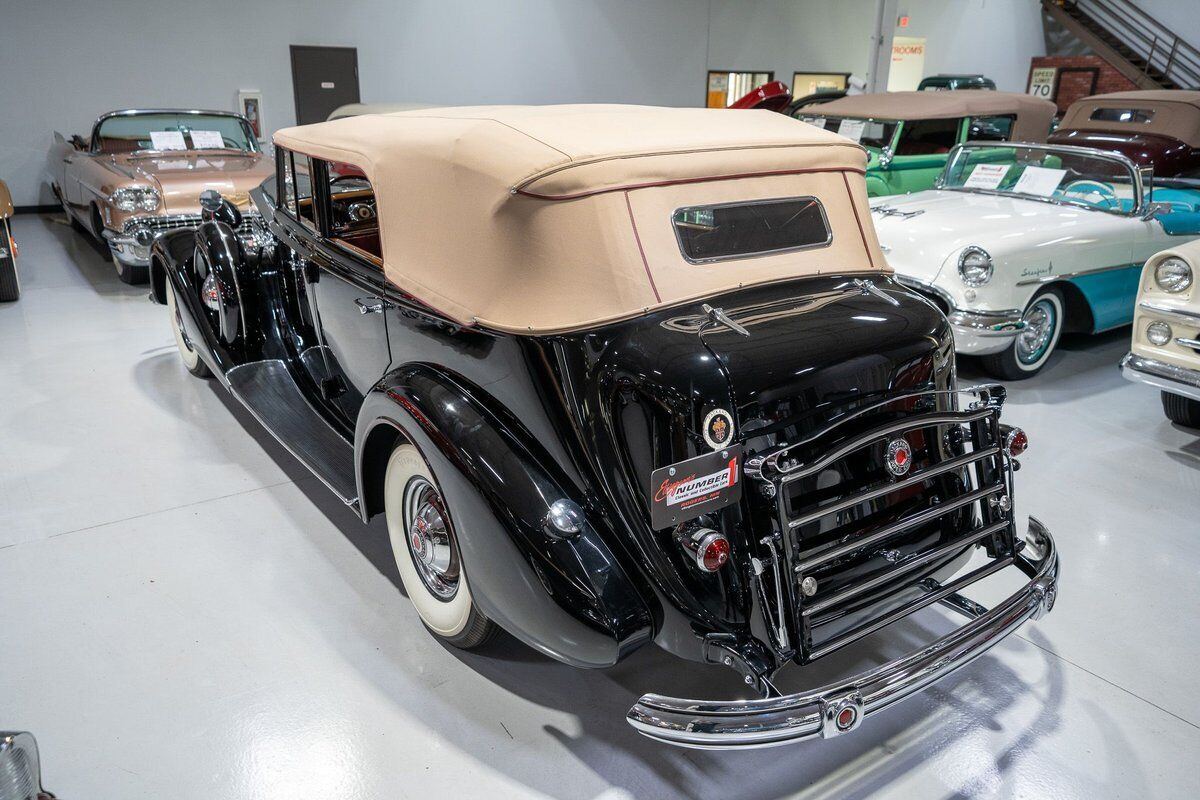 Packard-Super-Eight-Convertible-Sedan-Cabriolet-1937-10