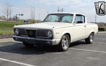 Plymouth-Barracuda-1966-7