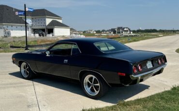 Plymouth-Barracuda-1973-2