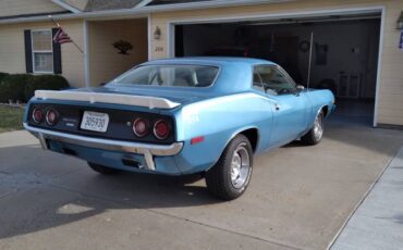 Plymouth-Barracuda-1973-4