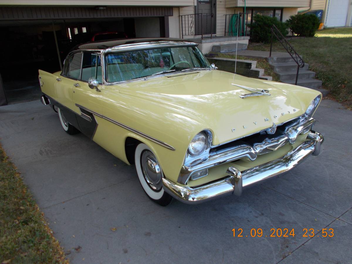 Plymouth-Belvedere-1956-8